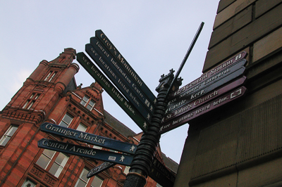 Panneaux indicateurs dans le centre de Newcastle