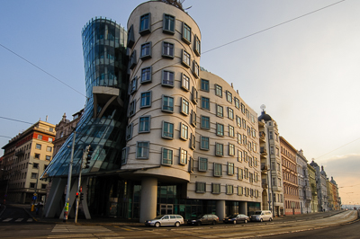La Maison dansante et ses façades courbes à Prague