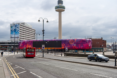 St Johns Beacon dominant le quartier de Lime Street à Liverpool