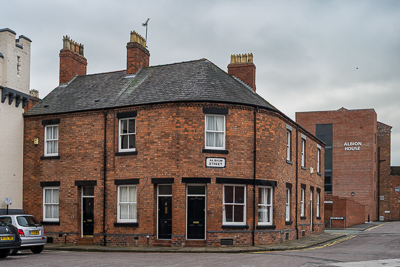 Maison d’angle en briques rouges à Chester