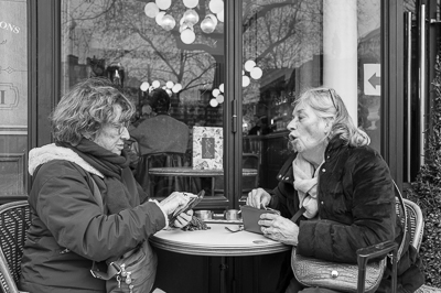 Tu me fais marcher là! Elle ne t'a tout de même par répondu ça. Si?